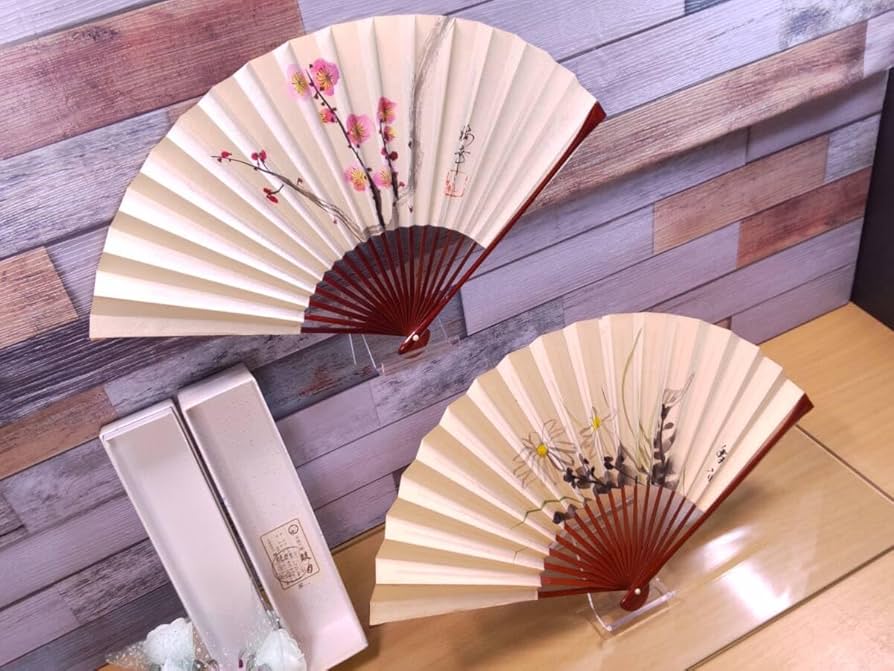Amazon.co.jp: 扇子2つ 扇 梅芳 おうぎ ばいほう － 日本舞踊